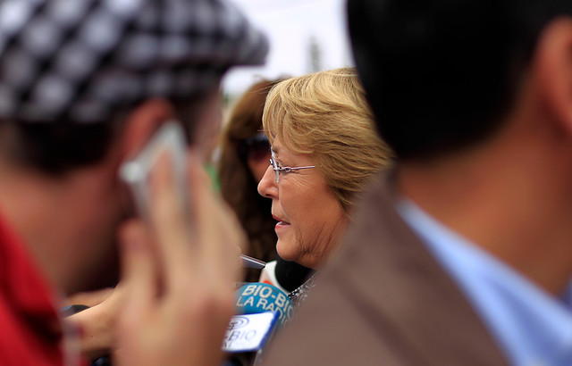 Bachelet extiende «por el tiempo que sea necesario» estado de catástrofe en zona del terremoto