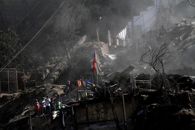 Catastro contabiliza 2.503 edificios dañados por el incendio en Valparaíso