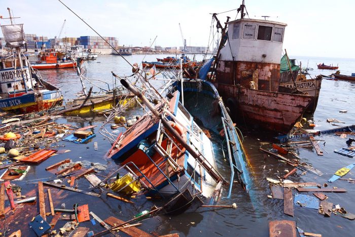 Fotos: La furia del mar post terremoto que causó estragos en la caleta Riquelme