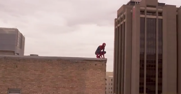 El impresionante parkour de un Spiderman amateur