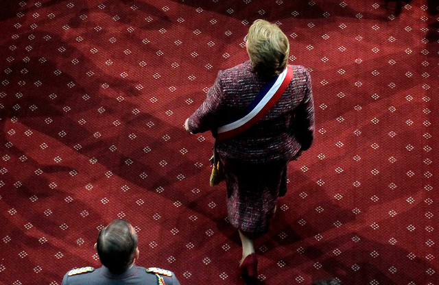 Fotos:  El ambiente en el Congreso Pleno durante el mensaje de Bachelet