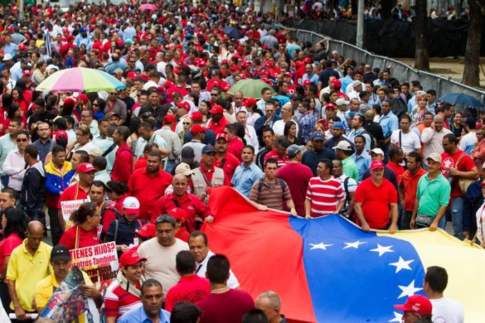 Unasur rechaza posibles sanciones a gobierno de Venezuela