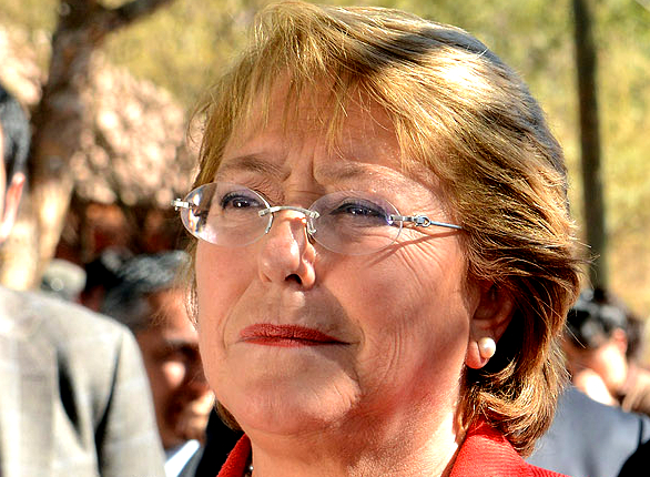 Bachelet espera una «discusión seria, madura y profunda» sobre el aborto terapéutico