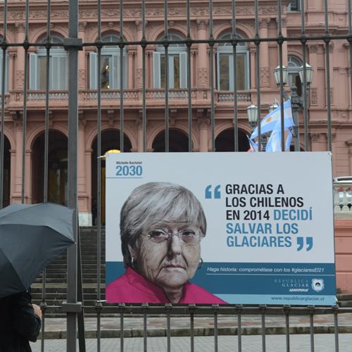 República Glaciar envejece a Bachelet y la sitúa en un futuro con Ley de glaciares