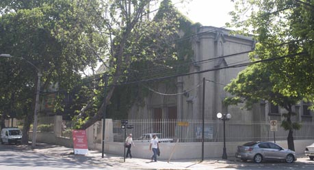 Contraloría impide demolición del Colegio Universitario Inglés situado en Providencia