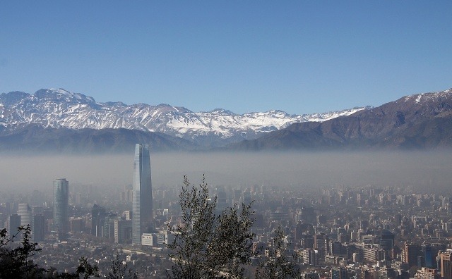 Disponen Alerta Ambiental Preventiva en Santiago y restricción a no catalíticos
