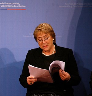 Bachelet: “No creo que el video enardezca los ánimos… lo que lo enardece es la tremenda desigualdad que existe”
