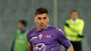 Pizarro y Fernández vieron acción en triunfo de Fiorentina sobre Livorno