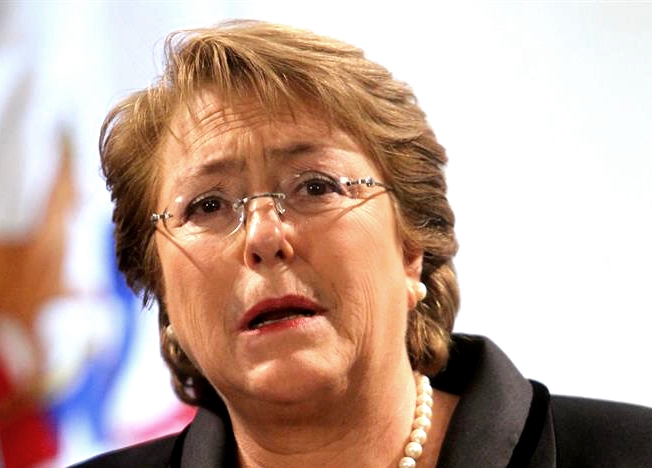 Bachelet defiende reformas ante aprensiones internacionales y asegura que «no somos populistas»