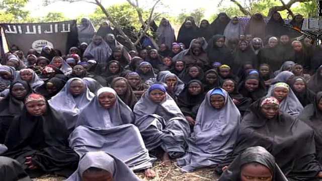 Gobierno nigeriano mantiene «todas las opciones» para rescatar a las niñas