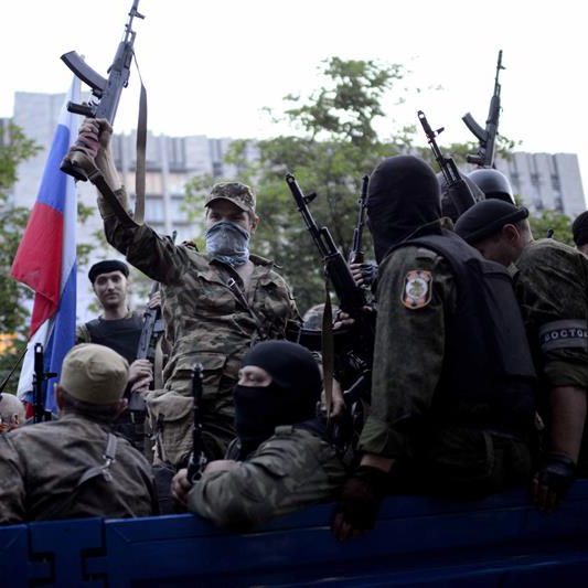 Ministro ucraniano de Defensa: «La operación militar continuará hasta que se normalice la situación»