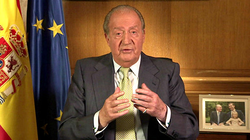 Rey Juan Carlos abdica en medio de crisis institucional de la monarquía española
