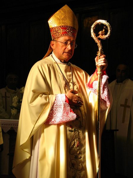 Exculpan a obispo chileno acusado de abusos sexuales