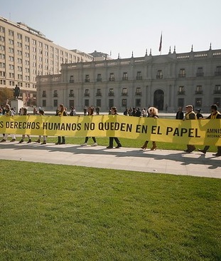 Amnistía Internacional elogia que gobierno de Bachelet plantee el aborto y la reforma a la justicia militar