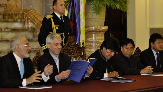 Bolivia presenta el «Libro del Mar» con la historia de su reclamo a Chile