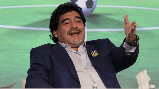Maradona a Sampaoli: «Vos estás haciendo un trabajo formidable»
