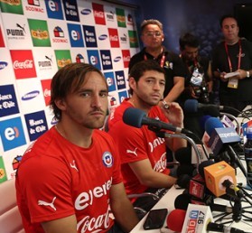 «Pepe» Rojas cree que «pegando primer golpe» ante Australia será clave para Chile