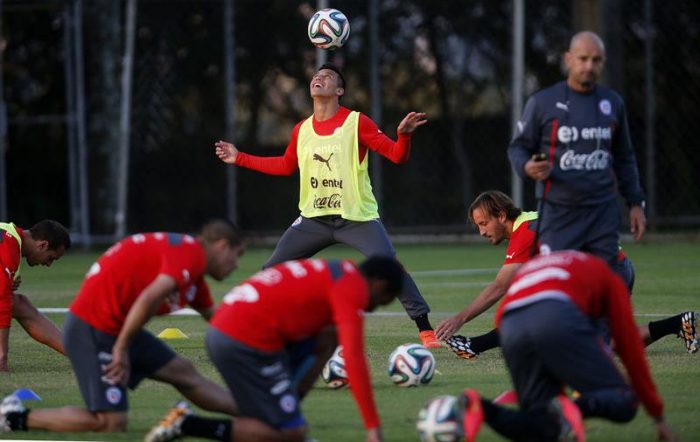 Chile retoma sesiones dobles de entrenamiento en Belo Horizonte