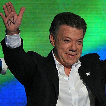 Colombia da voto de confianza a Santos y al proceso de paz