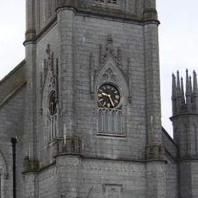 Descubren los restos de 800 niños enterrados junto a un convento en Irlanda