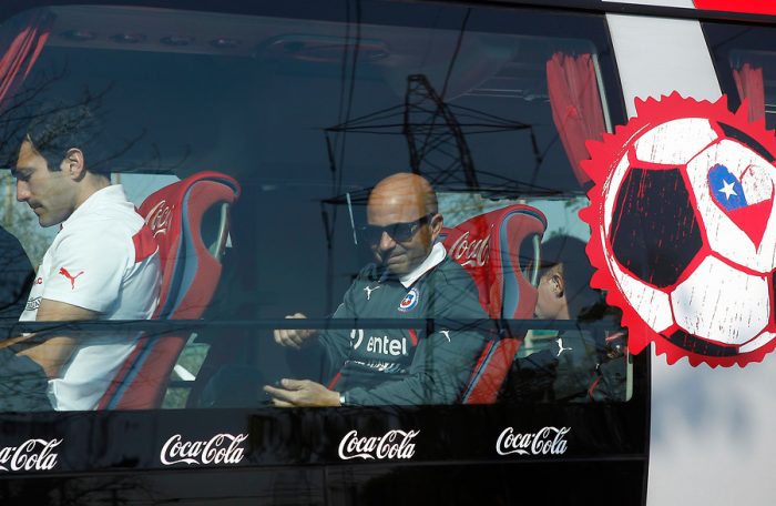 Sampaoli y la trastienda de la guerra publicitaria mundialera entre el Banco de Chile y el Santander