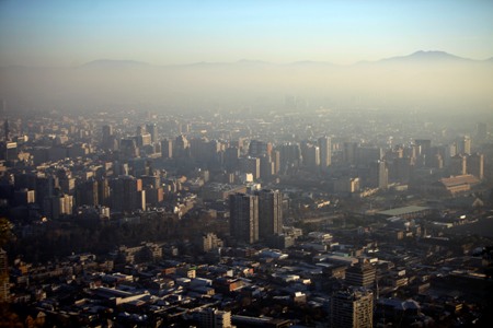 Intendencia decreta alerta ambiental en Santiago por contaminación del aire