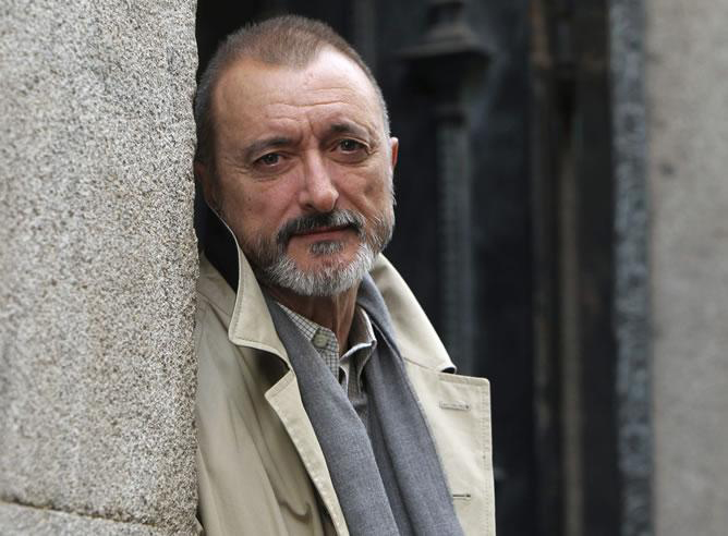 «El asedio», de Pérez-Reverte, gana el premio Dagger de novela negra