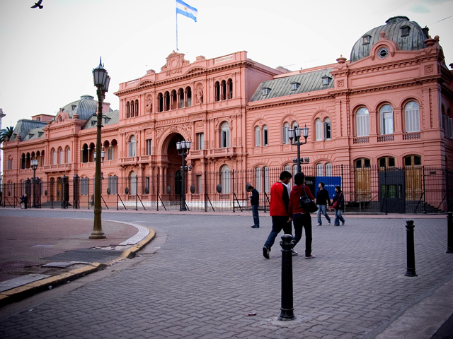 Standard & Poor’s declara a la deuda Argentina en cese de pagos selectivo