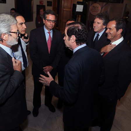 El relato de la derecha sobre cómo llegó a firmar el acuerdo por la Reforma Tributaria