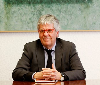 Eyzaguirre retrocede sobre dichos de gratuidad para cuatro años y señala que «no se entendió» su planteamiento