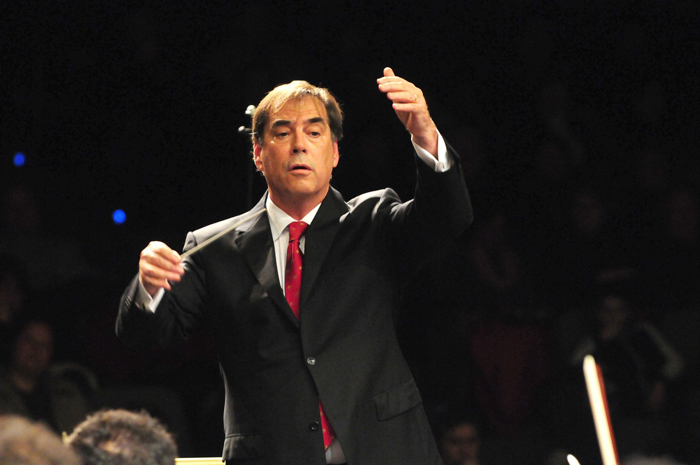 Prestigioso director de orquesta critica las reglas de las sinfónicas juveniles que les impide consolidar su prestigio