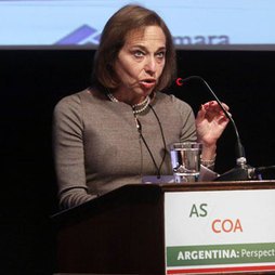 Los pasos de la mano derecha de David Rockefeller por Chile