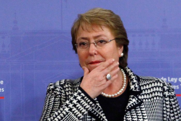 Sorpresivo cambio de agenda de Bachelet: se baja de cumbre en Venezuela y cita a Comité Político con presencia de Eyzaguirre