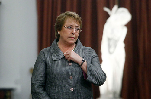 El estilo Bachelet detrás del acuerdo tributario
