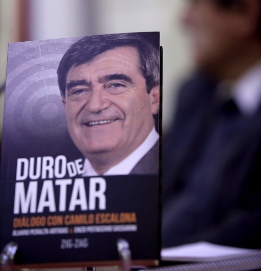 Escalona anuncia regreso a la política con candidatura a presidencia del PS