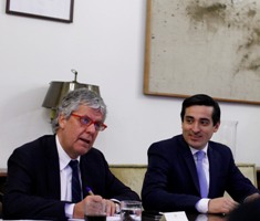 Peña enfrenta a la conciencia de elite y culpabilidad de Eyzaguirre con el origen mesocrático de Peñailillo