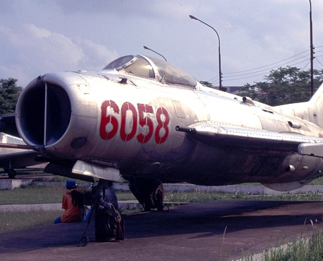 Corea del Norte suspende ejercicios con aviones Mig-19 tras perder tres