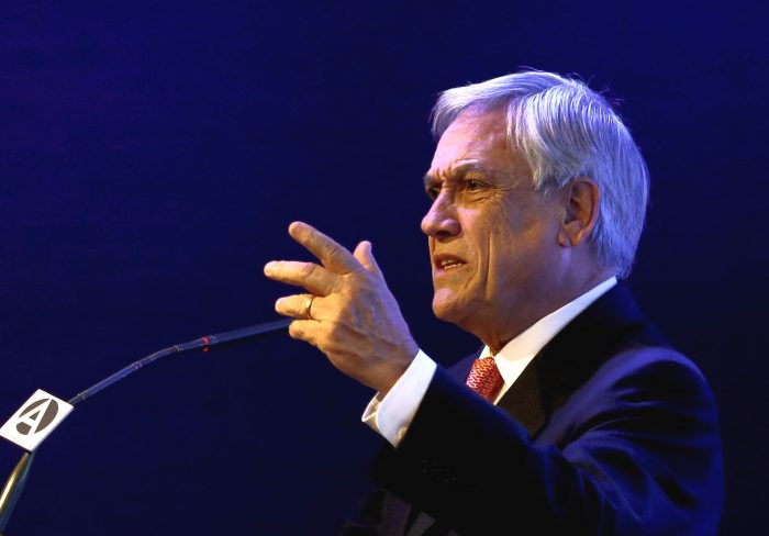 La Moneda en picada contra Piñera: «Que se comporte con la prudencia de un ex presidente más que con la ansiedad de un precandidato»