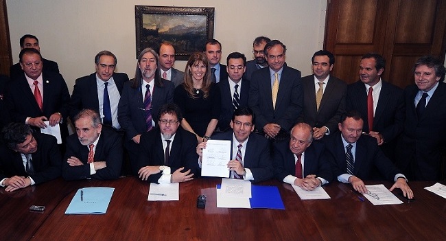 Reforma Tributaria: Los últimos tironeos entre el oficialismo y la oposición por las indicaciones de Hacienda