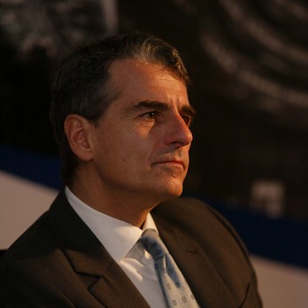 Velasco: «Por razones políticas la Reforma Educacional se fue por las vías de las consignas»