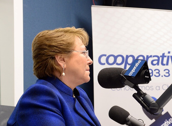 Bachelet descarta «rediseño» de la Reforma Educacional y dice que le gustaría gratuidad para 2016