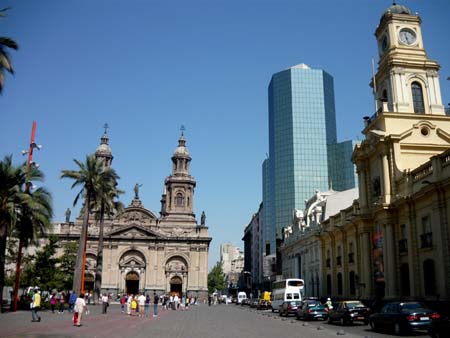 Ministerio de Transporte anuncia plan para descongestionar centro histórico de Santiago