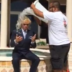 Farkas reta a Michelle Bachelet, Tomás González y Stefan Kramer a sumarse a «Ice Bucket Challenge»