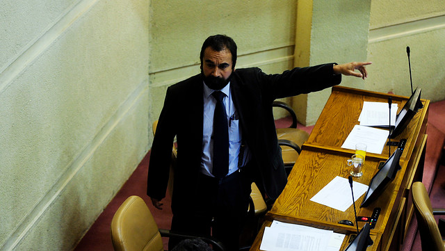 Gutiérrez: (PC) «La UDI es una guarida de violadores a los Derechos Humanos»