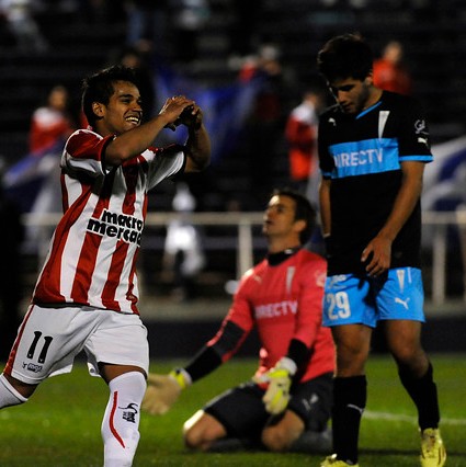 La UC se despide de la Copa Sudamericana y se le acaba el piso a Falcioni
