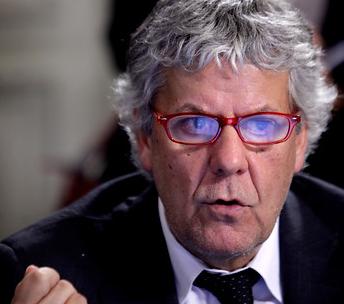 Eyzaguirre dice que «uno de cada tres pesos» será para educación superior en medio de tenso debate ante comisión de la Cámara