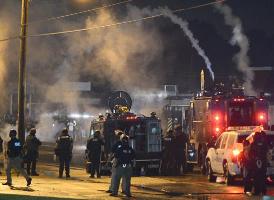 Missouri declara estado de emergencia y toque de queda en Ferguson