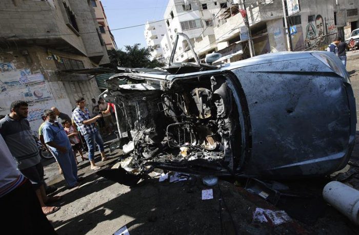 Cazabombarderos israelíes matan a 10 personas en Gaza
