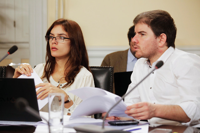Cámara aprueba comisión investigadora de la Arcis con abstenciones de Camila Vallejo y Giorgio Jackson