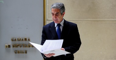 Navarro: «Si Jorge Tarud fuera canciller, ya estaríamos en guerra con Perú y Bolivia»